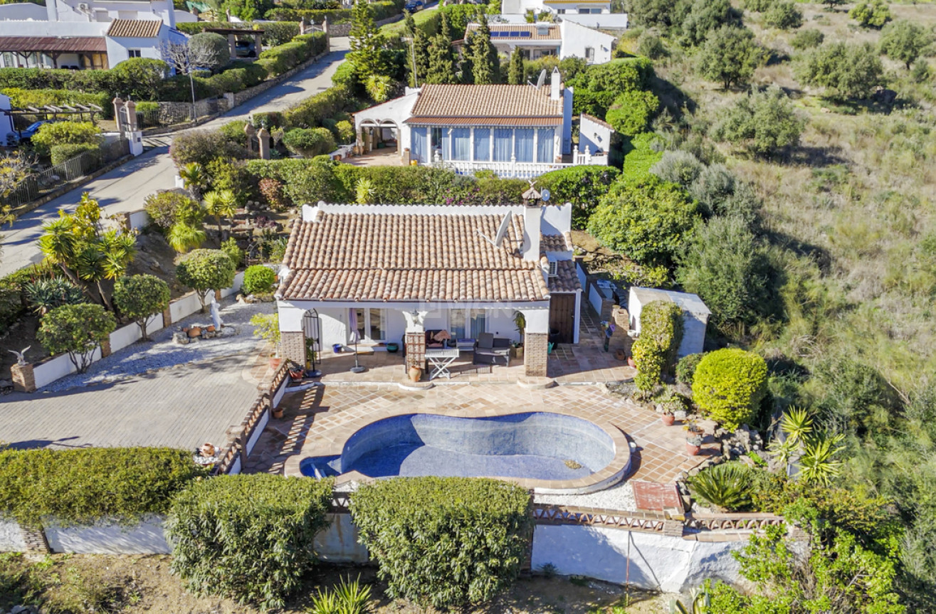 Odsprzedaż - Villa - Vinuela - Inland