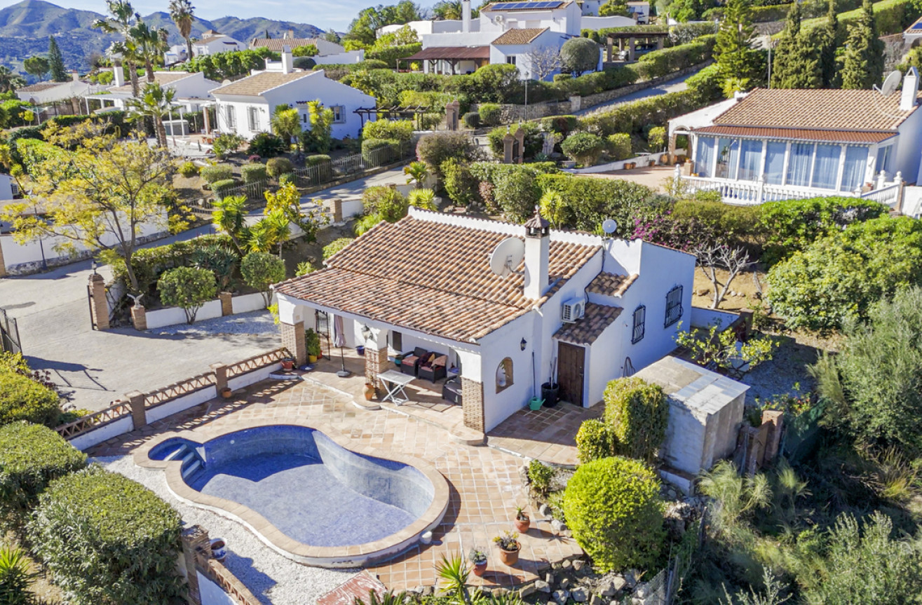 Odsprzedaż - Villa - Vinuela - Inland