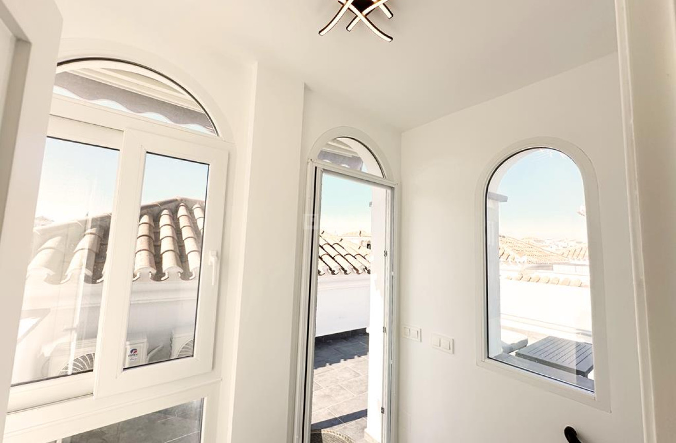 Reventa - Villa - La Torre Golf Resort - Inland