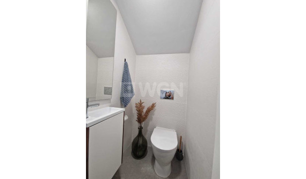 Odsprzedaż - Kamienica - Guardamar del Segura - ELS SECONS