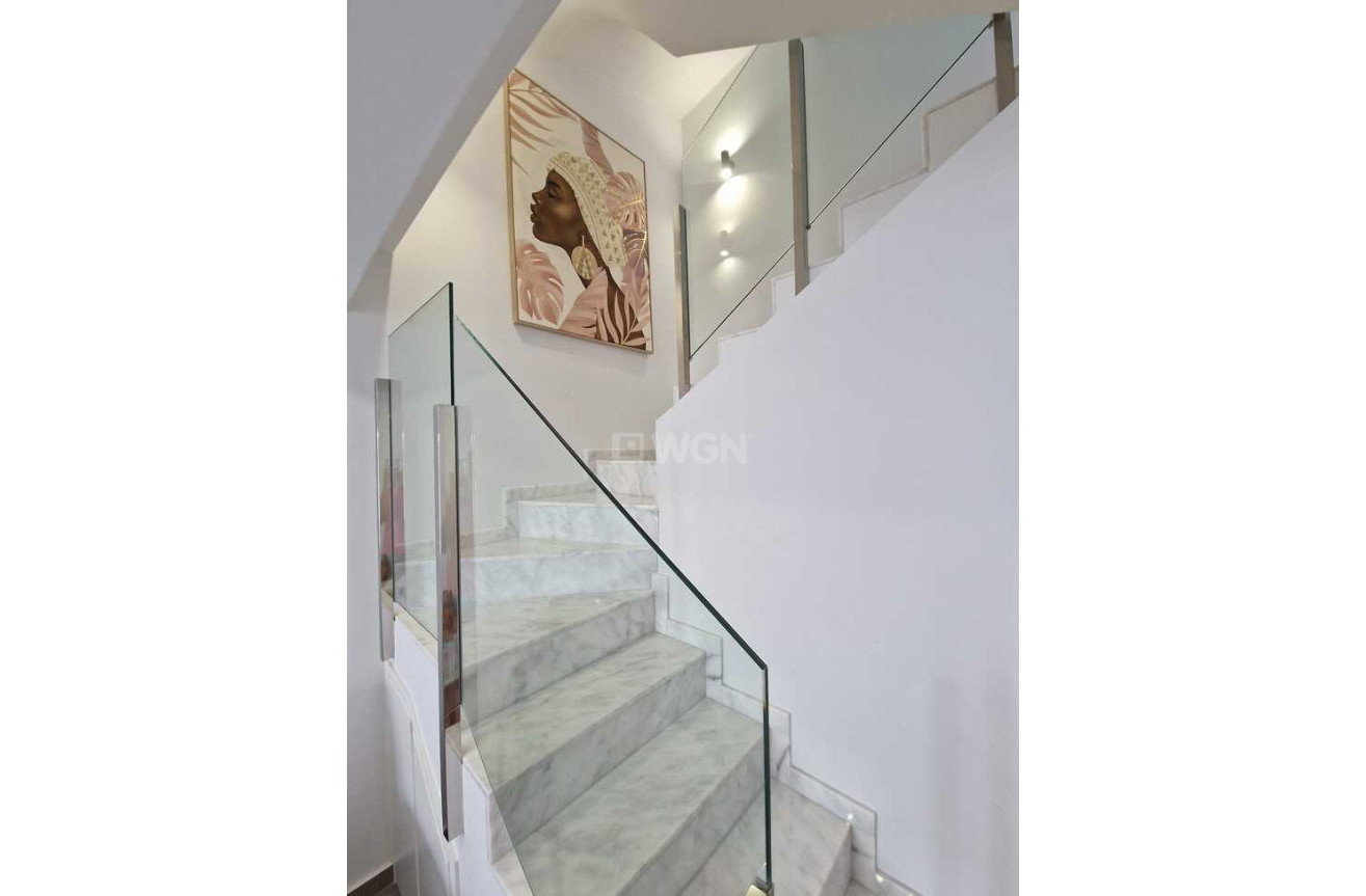 Odsprzedaż - Kamienica - Guardamar del Segura - ELS SECONS