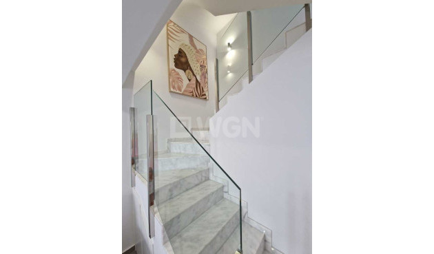 Odsprzedaż - Kamienica - Guardamar del Segura - ELS SECONS