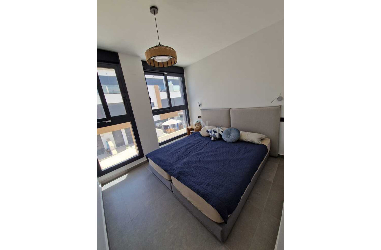 Odsprzedaż - Kamienica - Guardamar del Segura - ELS SECONS