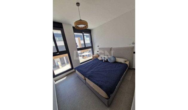 Odsprzedaż - Kamienica - Guardamar del Segura - ELS SECONS