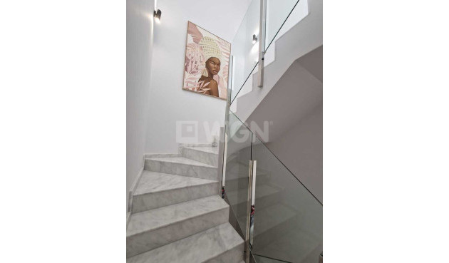 Odsprzedaż - Kamienica - Guardamar del Segura - ELS SECONS