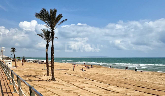 Odsprzedaż - Kamienica - Guardamar del Segura - ELS SECONS