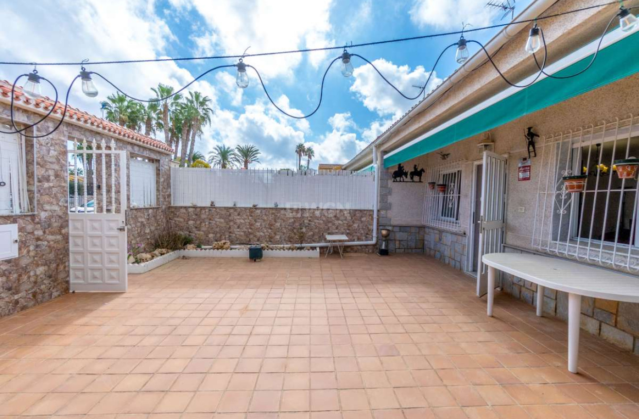 Odsprzedaż - Kamienica - Santiago de la ribera - Costa Calida