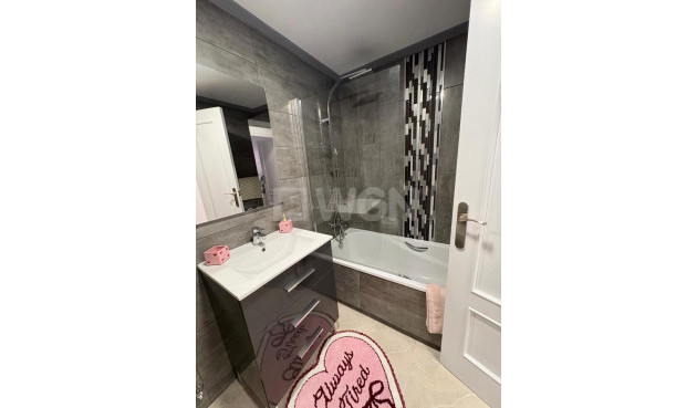 Odsprzedaż - Daszek - Playa Flamenca - Costa Blanca