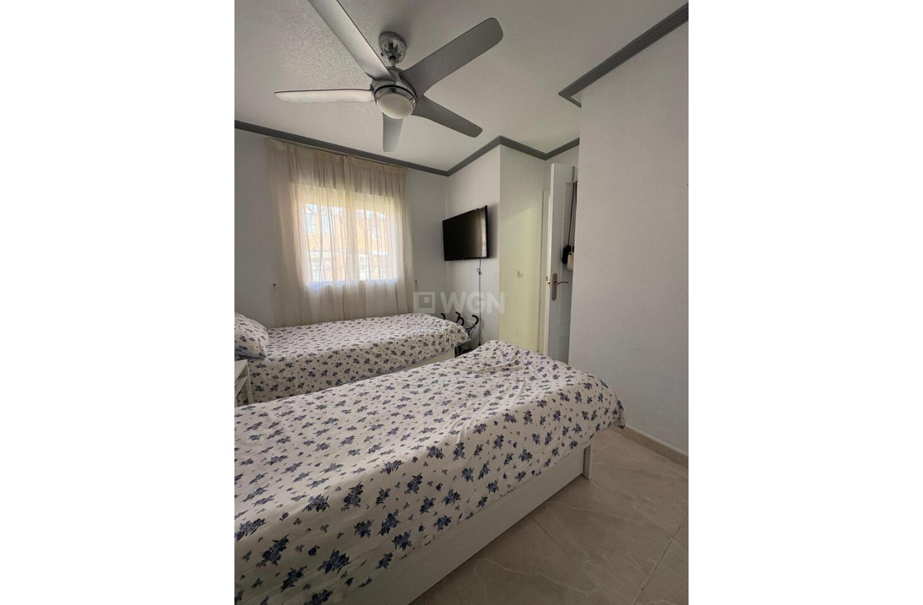 Odsprzedaż - Daszek - Playa Flamenca - Costa Blanca