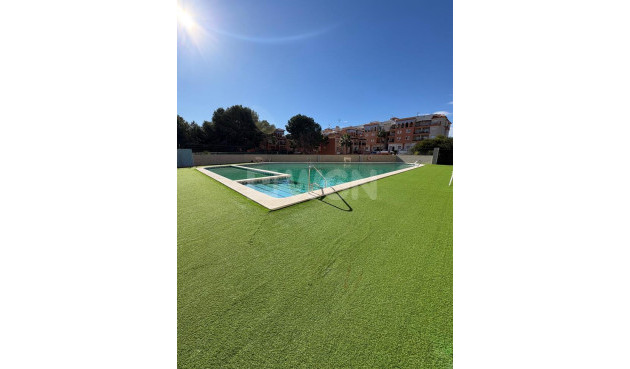 Odsprzedaż - Daszek - Playa Flamenca - Costa Blanca