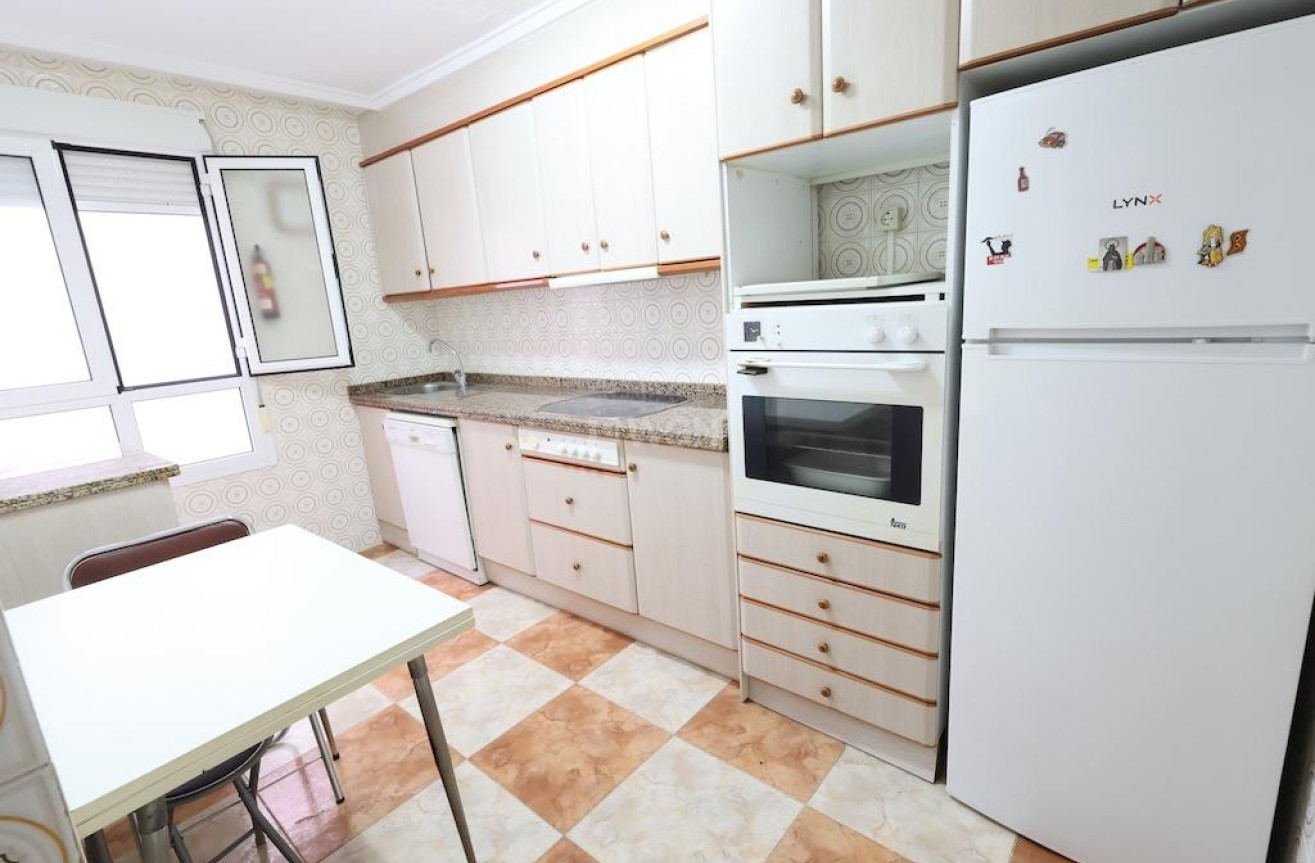 Resale - Apartment / flat - Torrevieja - Costa Blanca
