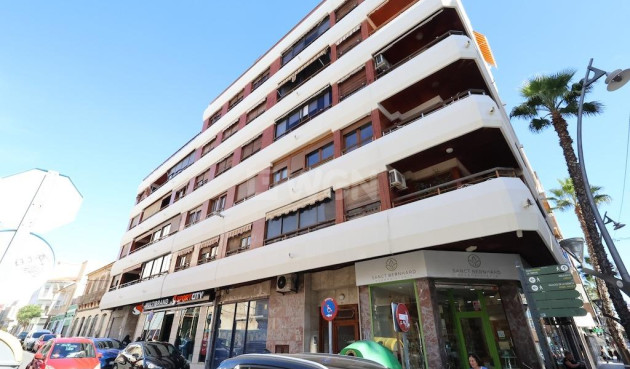 Resale - Apartment / flat - Torrevieja - Costa Blanca