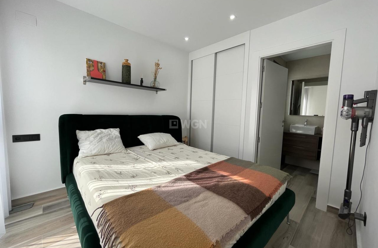 Odsprzedaż - Villa - Los Balcones - Costa Blanca