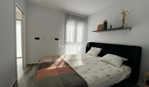 Odsprzedaż - Villa - Los Balcones - Costa Blanca