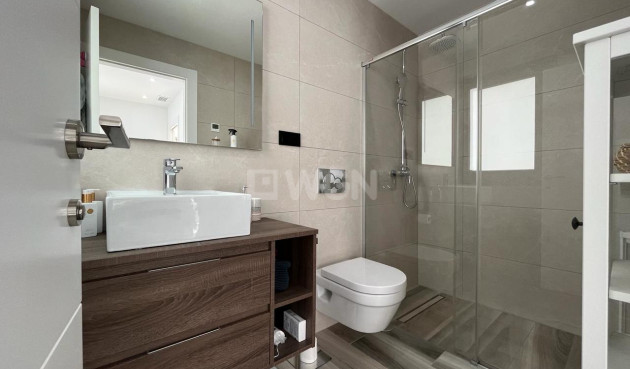 Odsprzedaż - Villa - Los Balcones - Costa Blanca