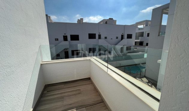 Odsprzedaż - Villa - Los Balcones - Costa Blanca