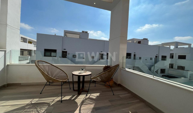 Odsprzedaż - Villa - Los Balcones - Costa Blanca