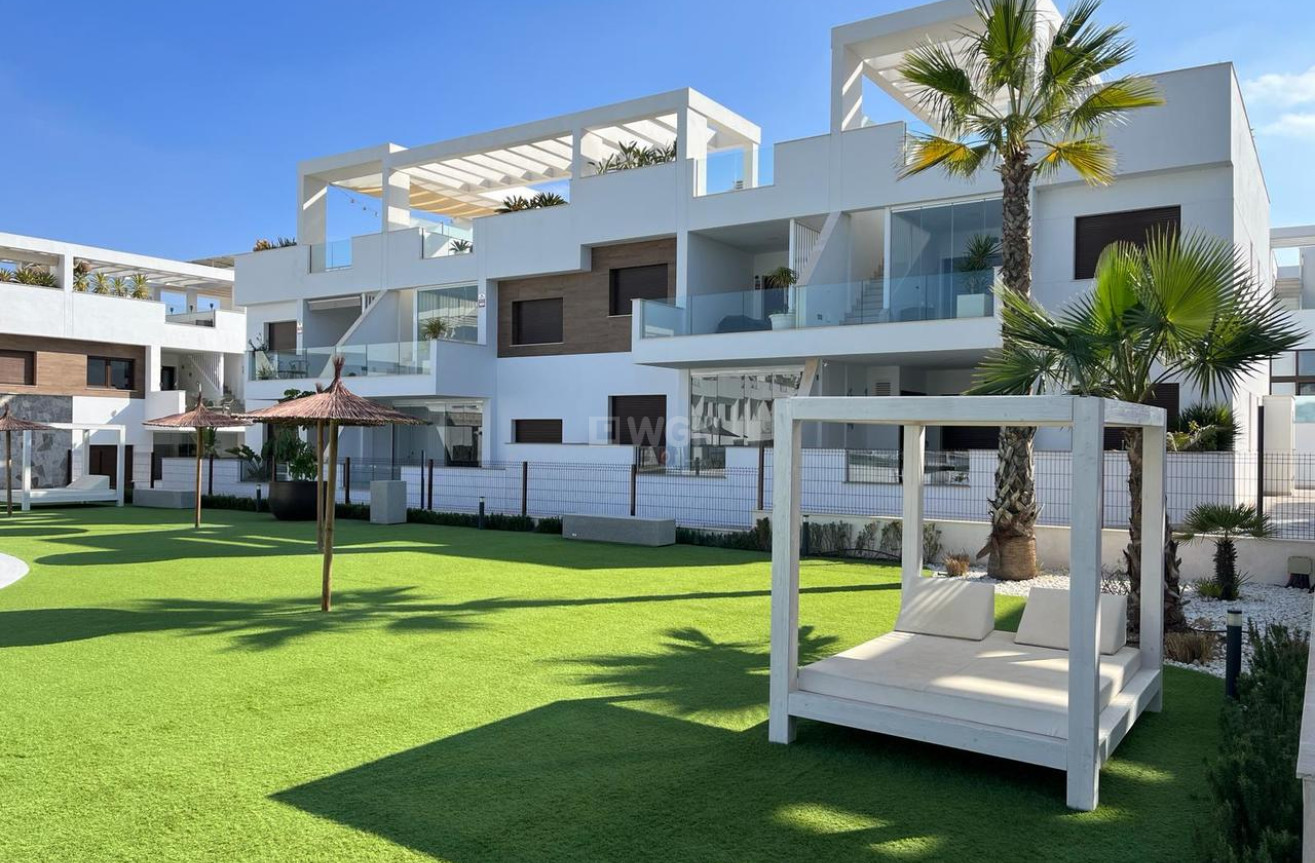Odsprzedaż - Villa - Los Balcones - Costa Blanca