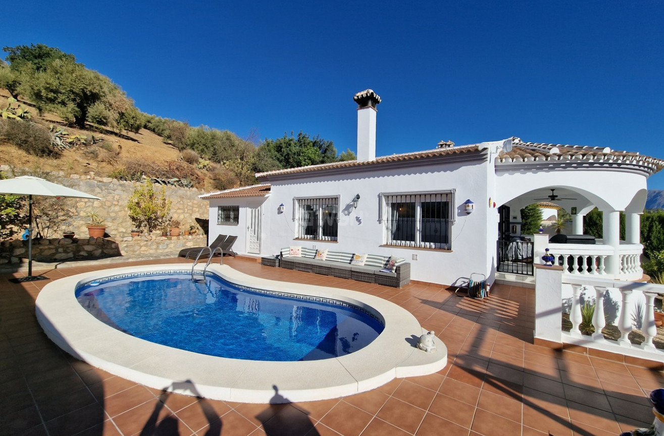 Odsprzedaż - Villa - Mondrón - Inland