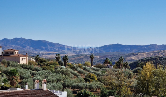 Odsprzedaż - Villa - Mondrón - Inland