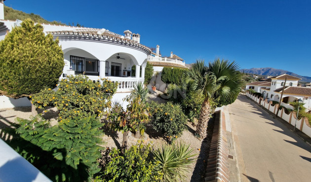 Odsprzedaż - Villa - Mondrón - Inland