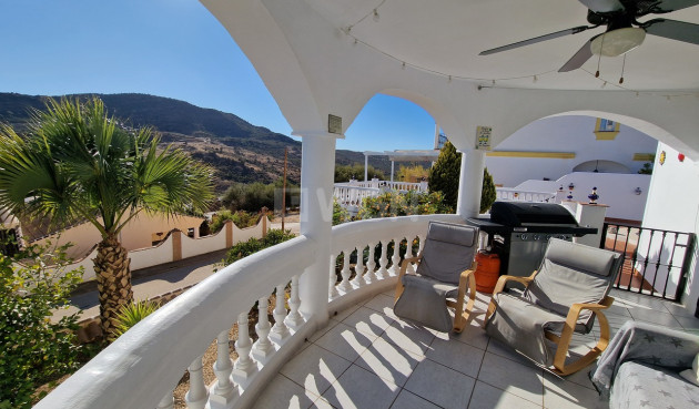 Odsprzedaż - Villa - Mondrón - Inland