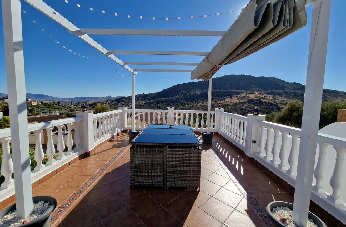 Odsprzedaż - Villa - Mondrón - Inland