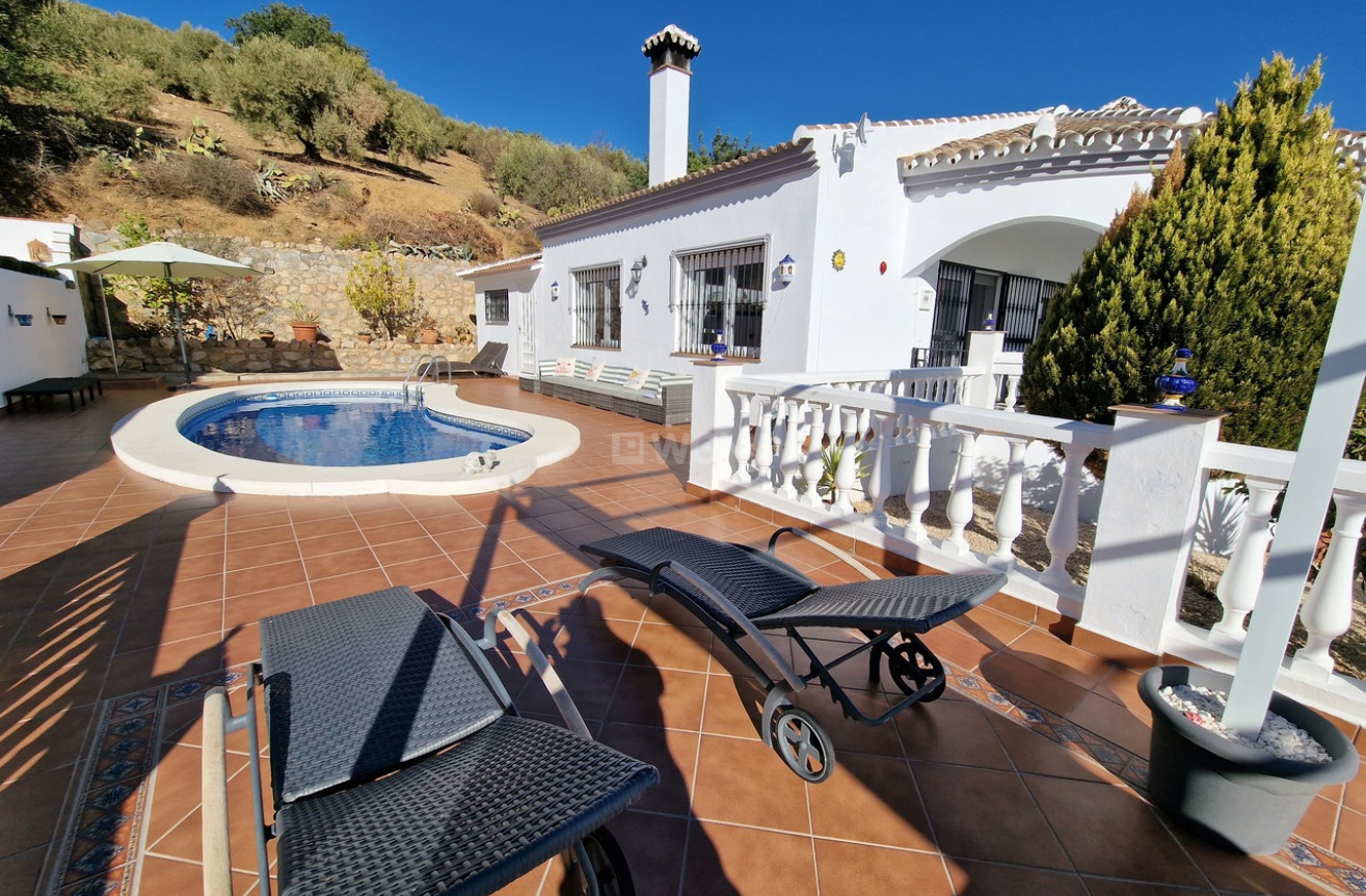 Odsprzedaż - Villa - Mondrón - Inland