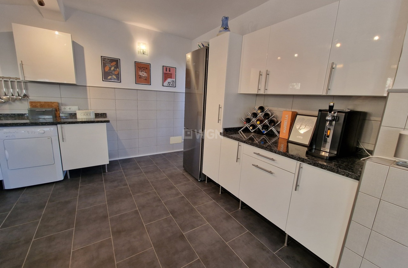 Odsprzedaż - Villa - Mondrón - Inland