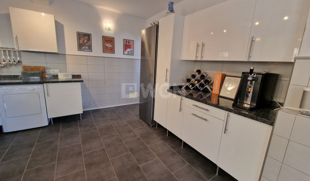 Odsprzedaż - Villa - Mondrón - Inland