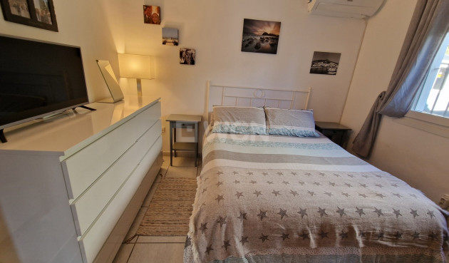 Odsprzedaż - Villa - Mondrón - Inland