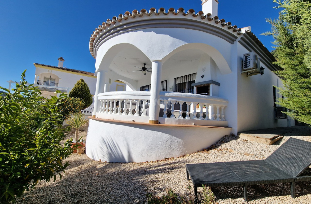 Odsprzedaż - Villa - Mondrón - Inland