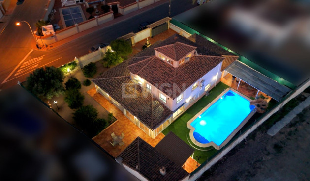Odsprzedaż - Villa - Torrevieja - El Chaparral