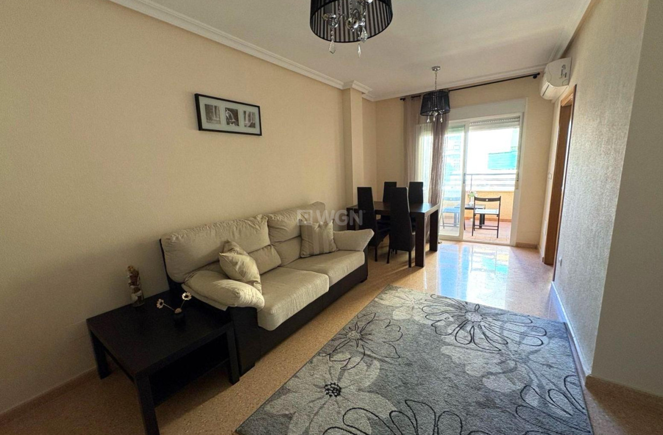 Resale - Apartment / flat - Torrevieja - Centro