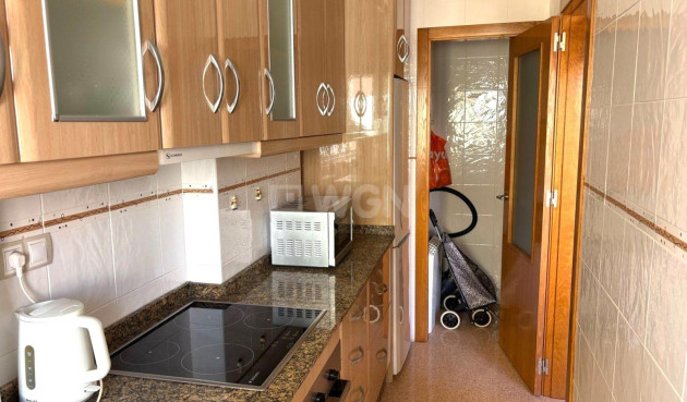 Resale - Apartment / flat - Torrevieja - Centro