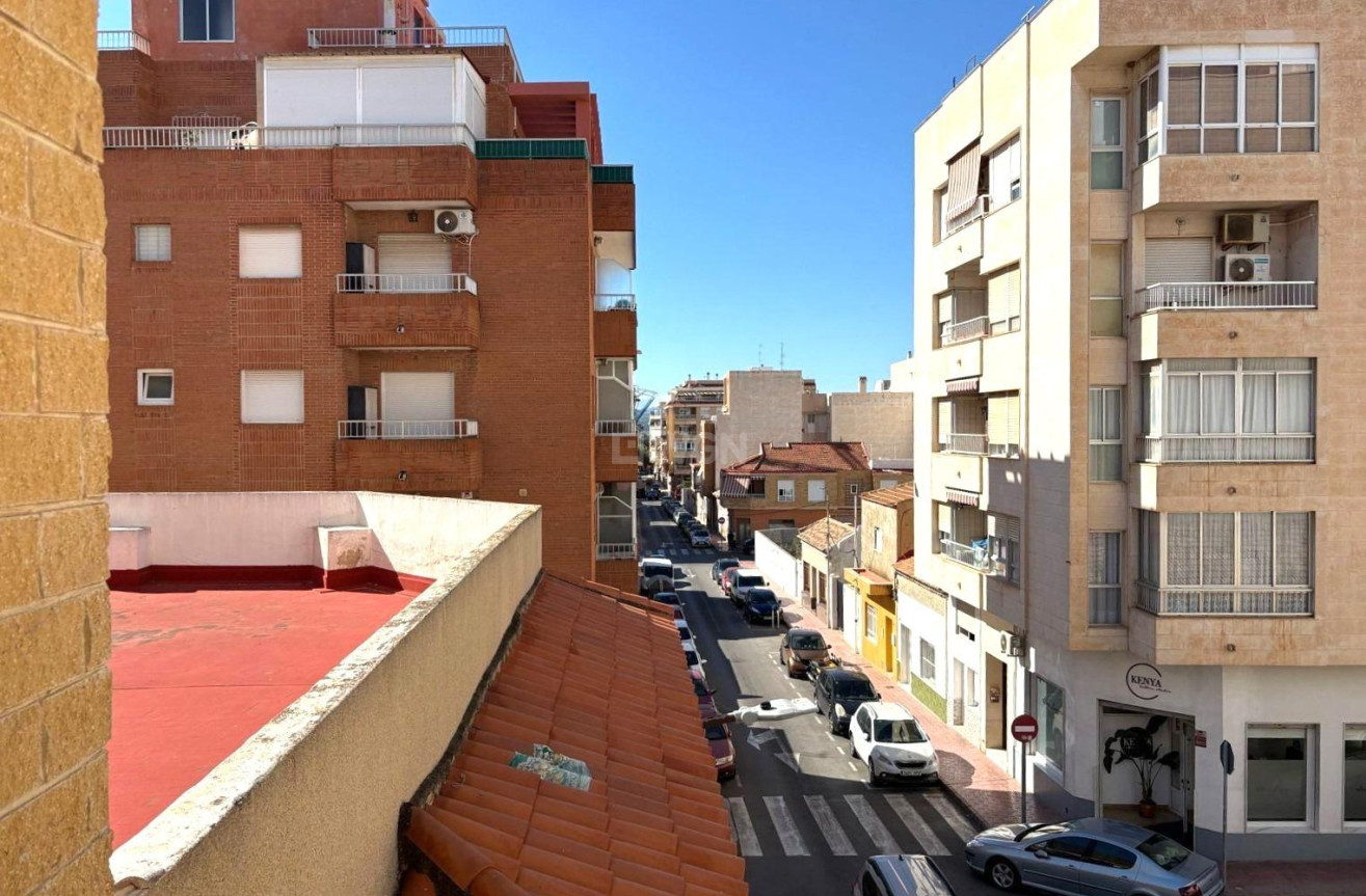Resale - Apartment / flat - Torrevieja - Centro