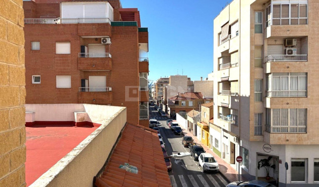 Resale - Apartment / flat - Torrevieja - Centro