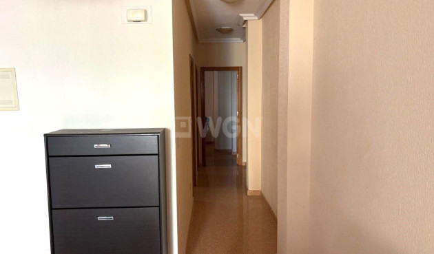 Resale - Apartment / flat - Torrevieja - Centro