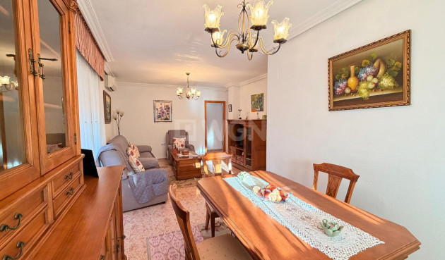 Odsprzedaż - Daszek - Torrevieja - Acequion