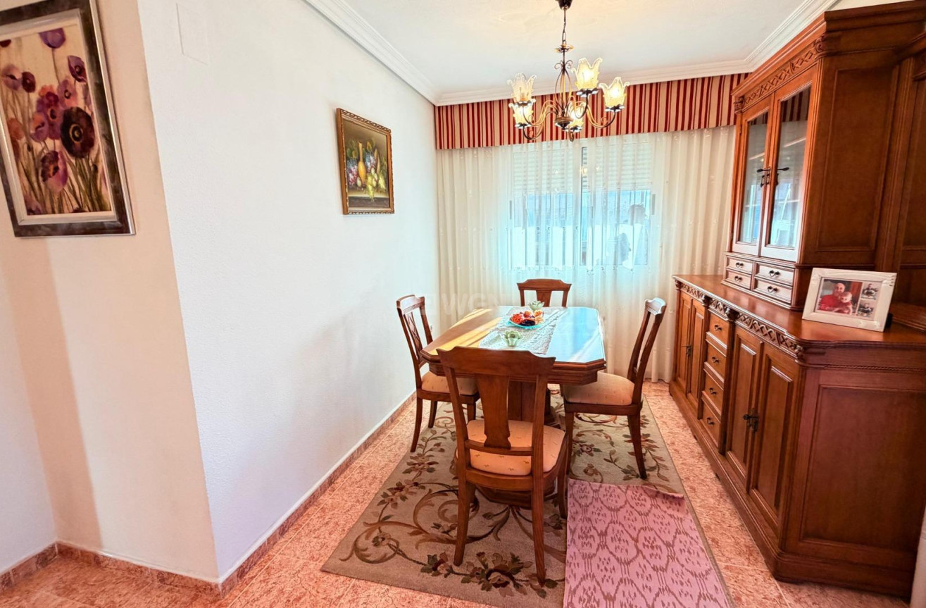 Odsprzedaż - Daszek - Torrevieja - Acequion