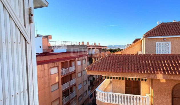 Odsprzedaż - Daszek - Torrevieja - Acequion