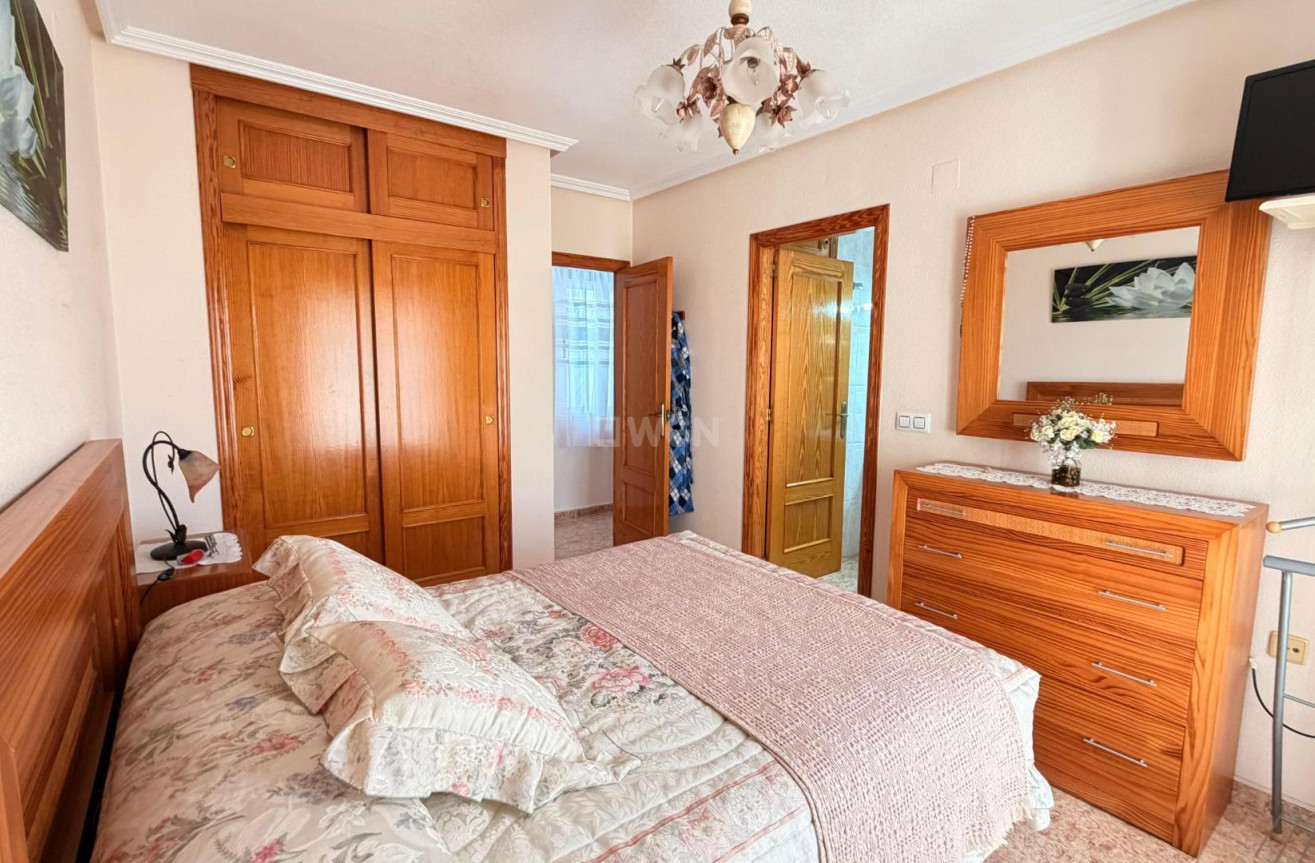 Odsprzedaż - Daszek - Torrevieja - Acequion