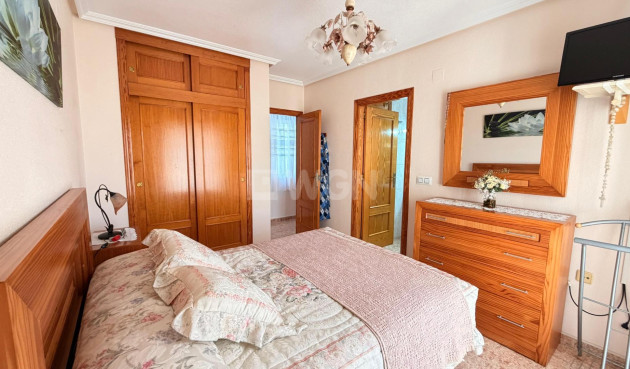 Odsprzedaż - Daszek - Torrevieja - Acequion