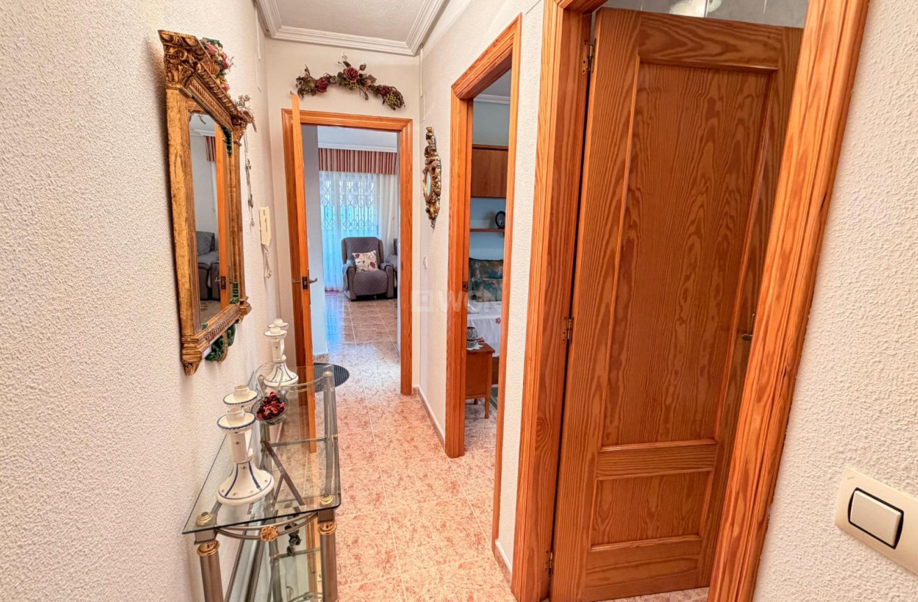 Odsprzedaż - Daszek - Torrevieja - Acequion