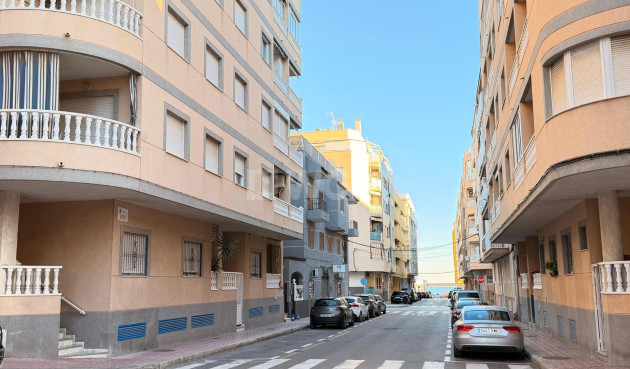 Odsprzedaż - Daszek - Torrevieja - Acequion