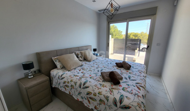 Reventa - Villa - Orihuela Costa - Costa Blanca