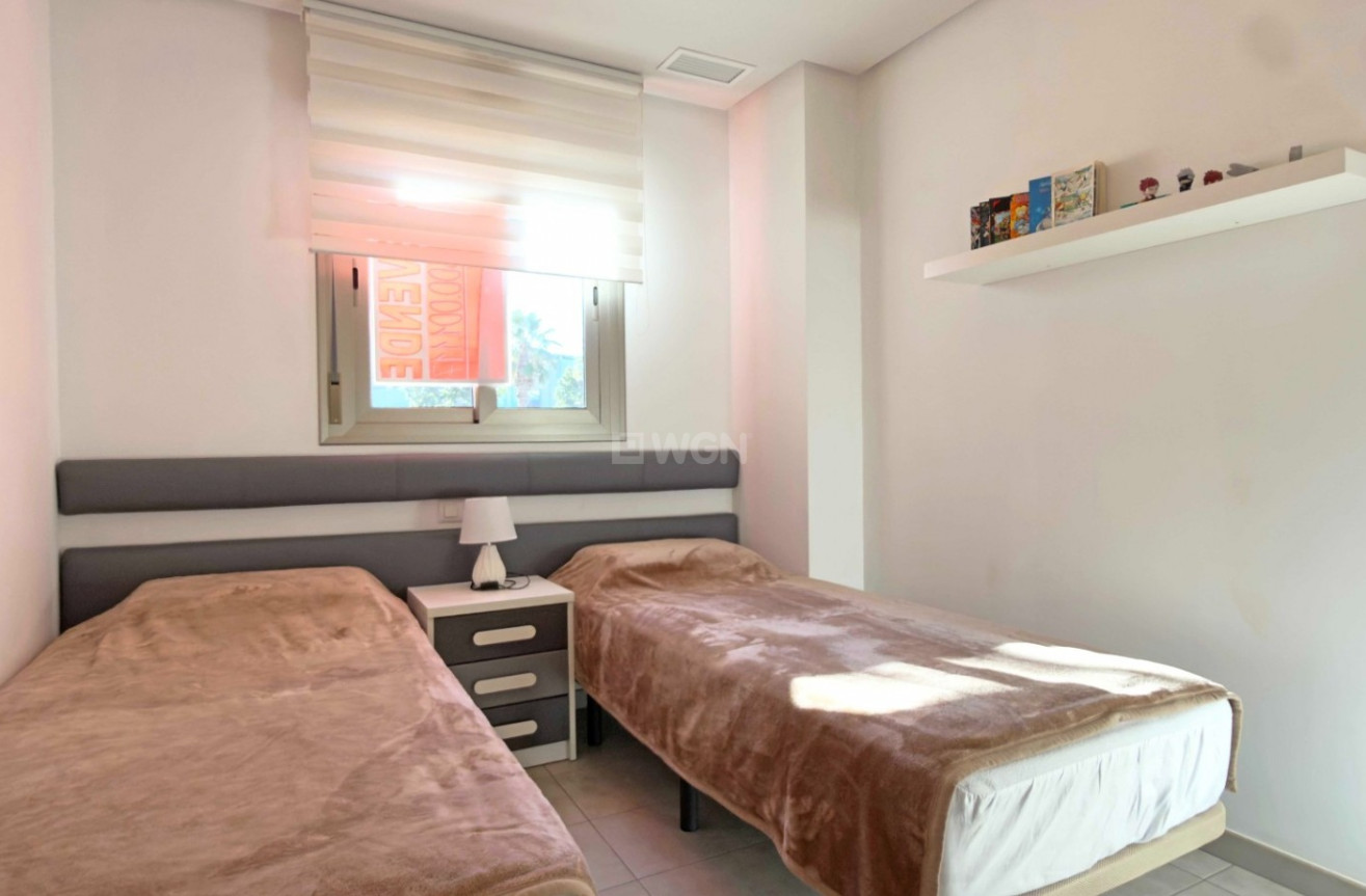 Odsprzedaż - Mieszkanie w bloku - Orihuela Costa - Costa Blanca