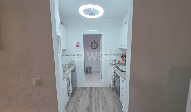 Odsprzedaż - Mieszkanie w bloku - Vistabella Golf Entre Naranjos - Inland