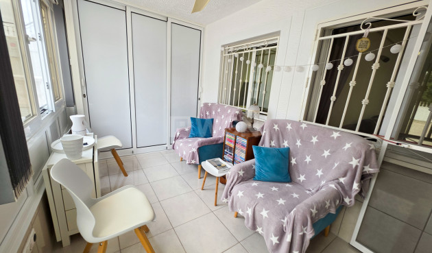 Odsprzedaż - Mieszkanie w bloku - Vistabella Golf Entre Naranjos - Inland