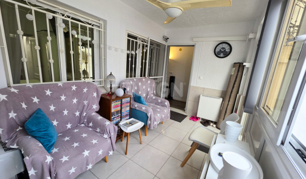 Odsprzedaż - Mieszkanie w bloku - Vistabella Golf Entre Naranjos - Inland